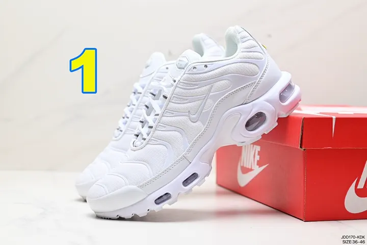 Nike 3974