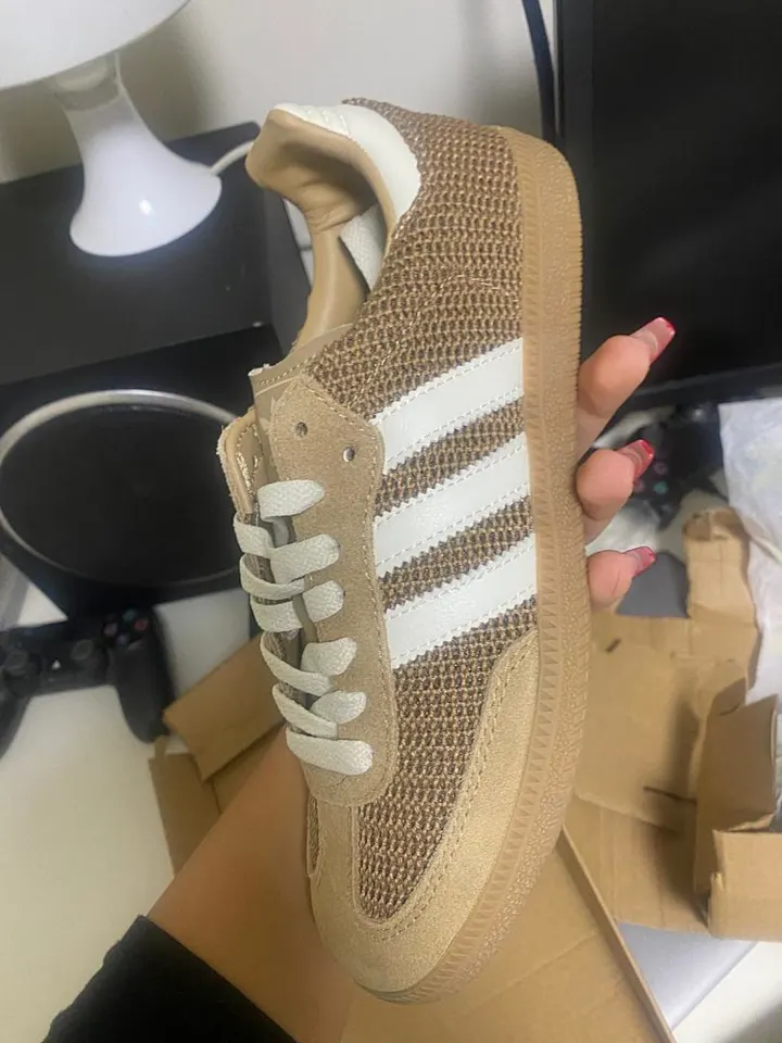 Adidas 3998