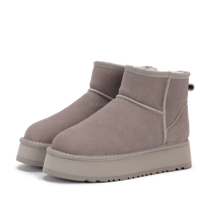 UGG 4265