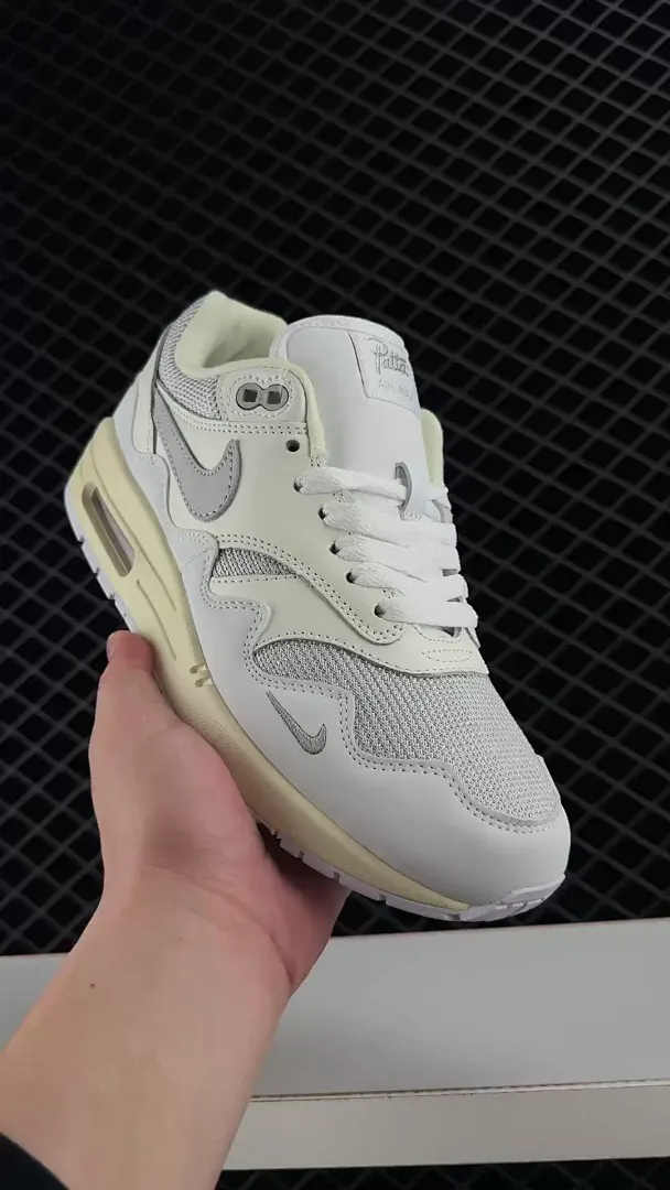 Nike 4391