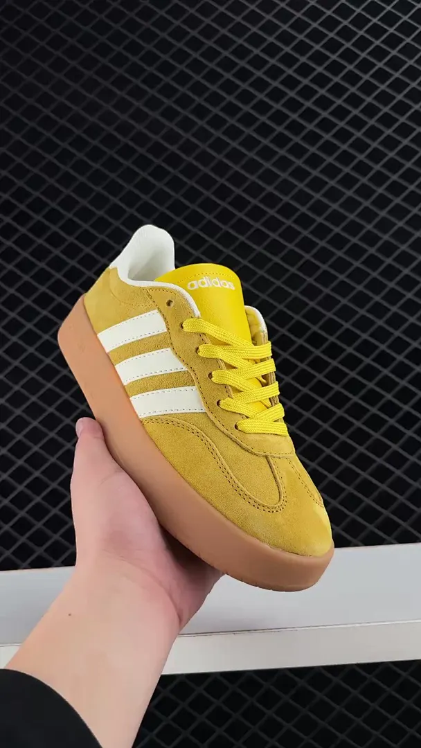 Adidas 4402