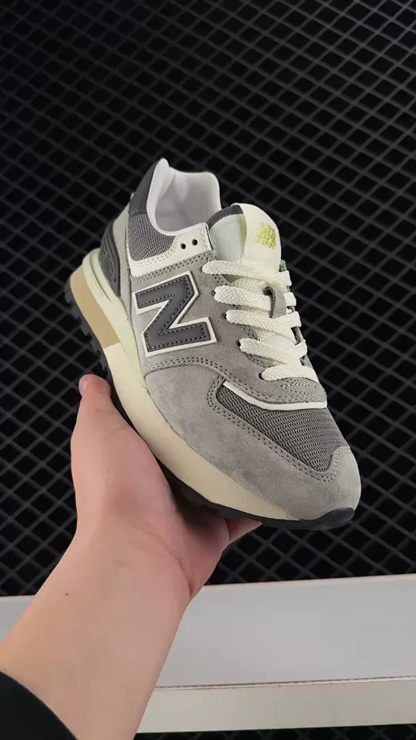 New Balance 4405