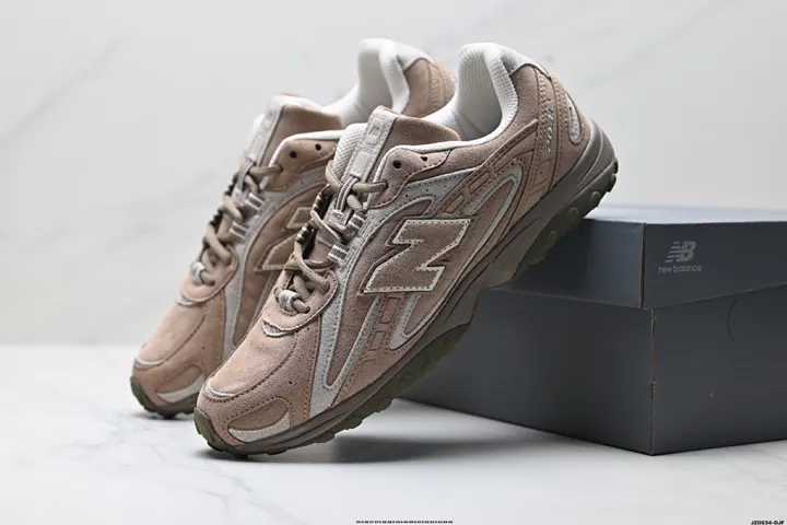 New Balance 4547