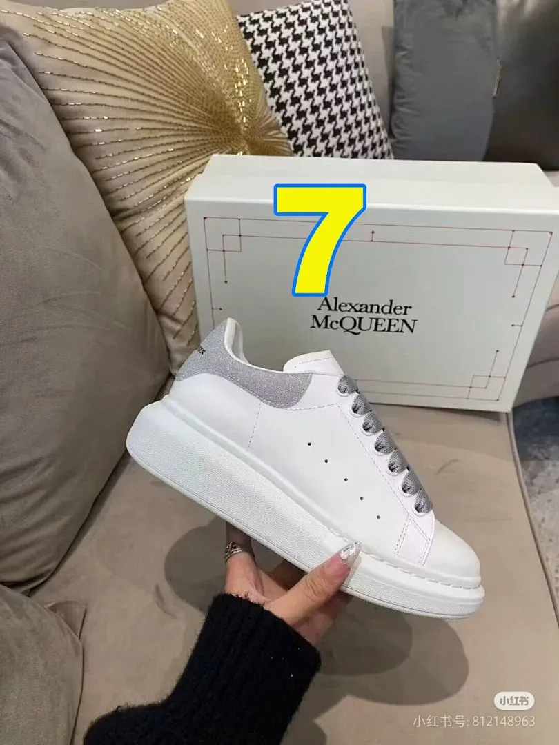 McQueen  1:1 4759 תמונה 18