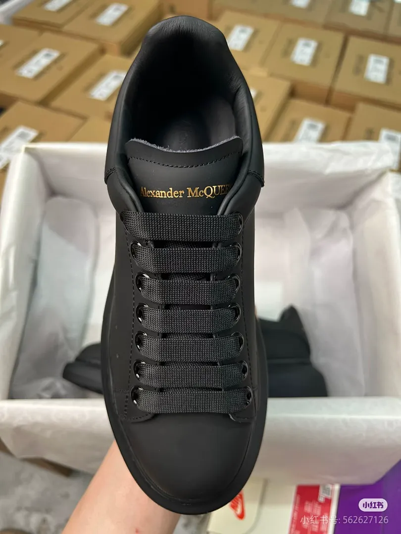 McQueen  1:1 4759 תמונה 9