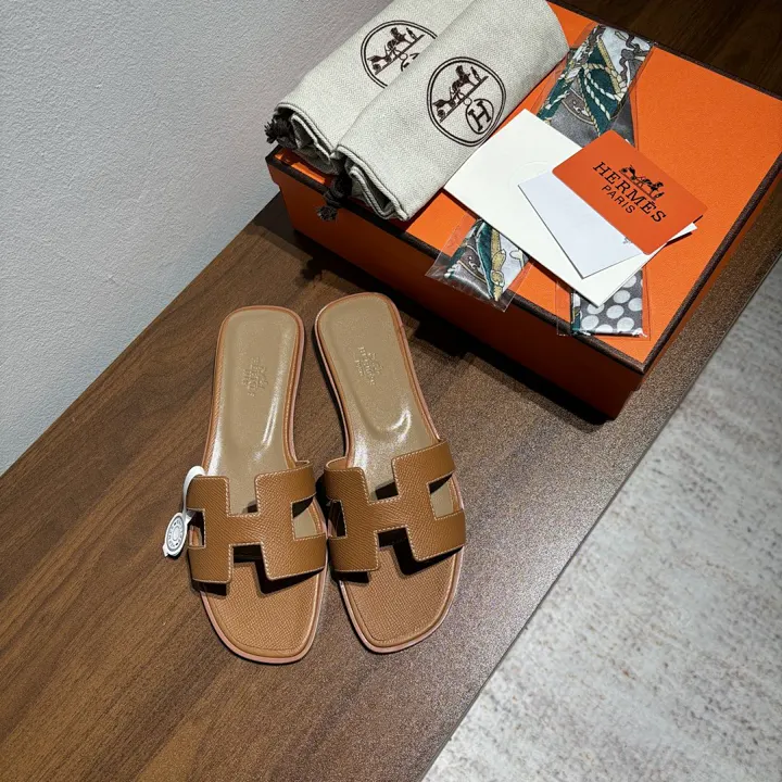 Hermes 4779