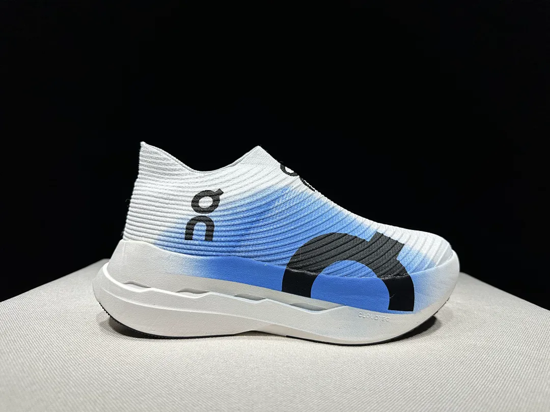 On Cloud 4876 תמונה 55