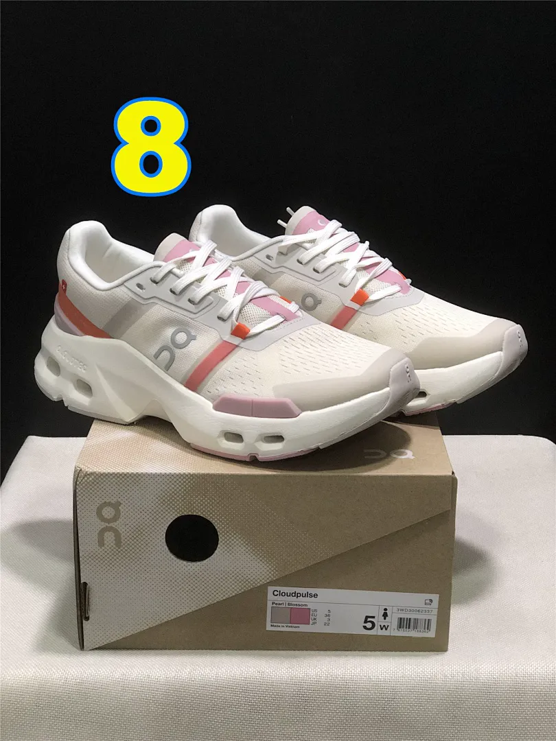 On Cloud 4877 תמונה 10