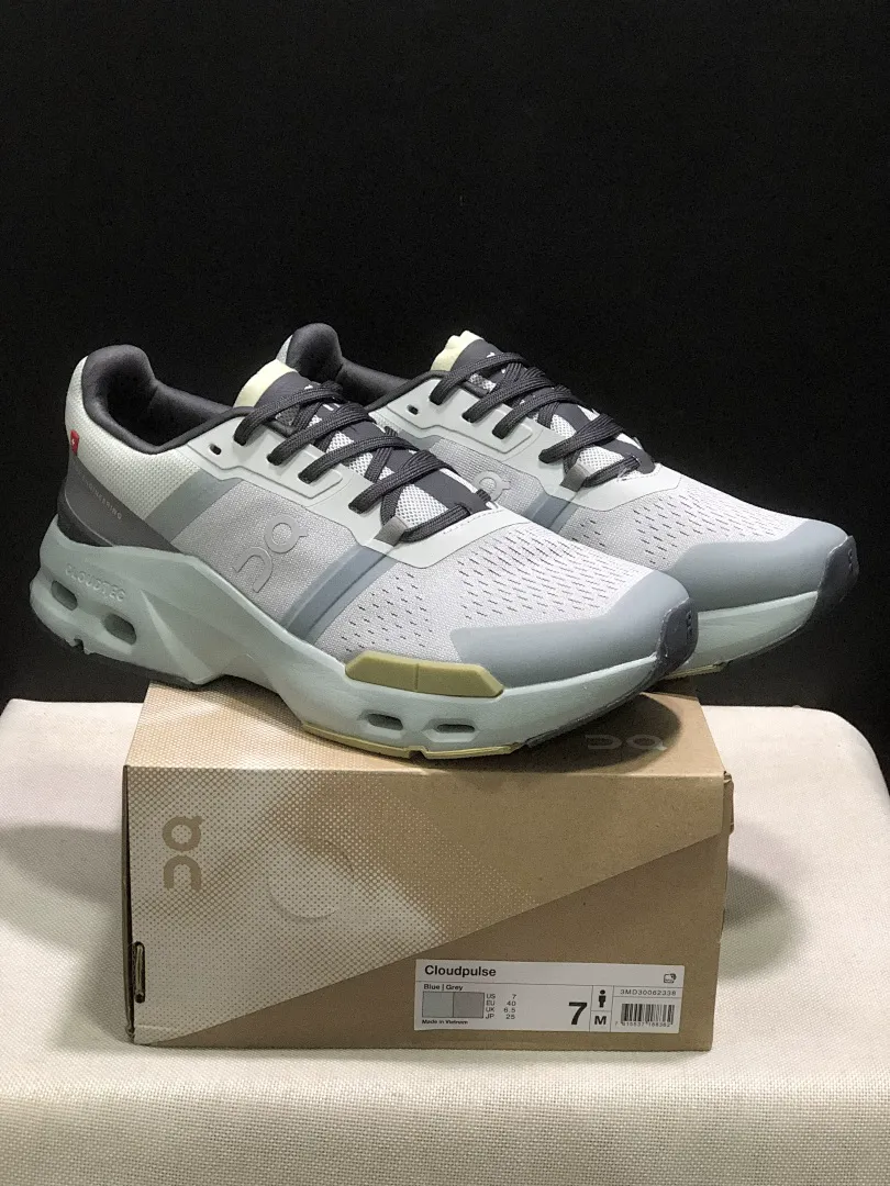 On Cloud 4877 תמונה 128