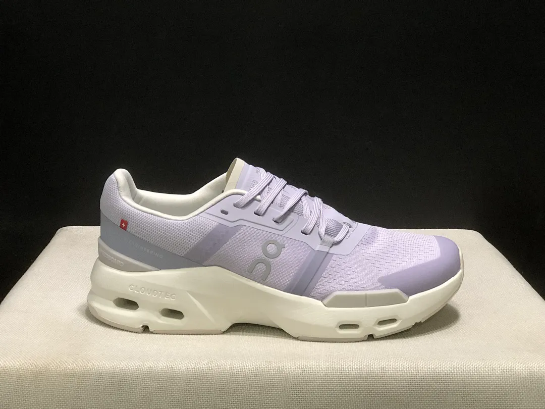 On Cloud 4877 תמונה 136