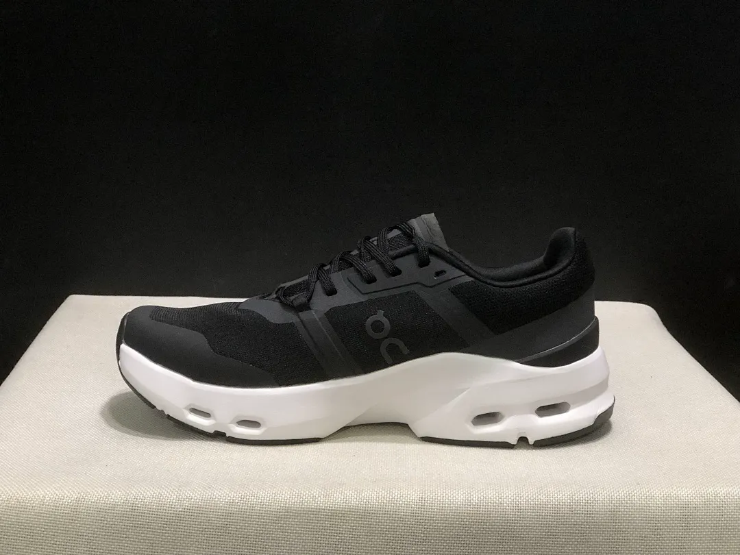 On Cloud 4877 תמונה 42