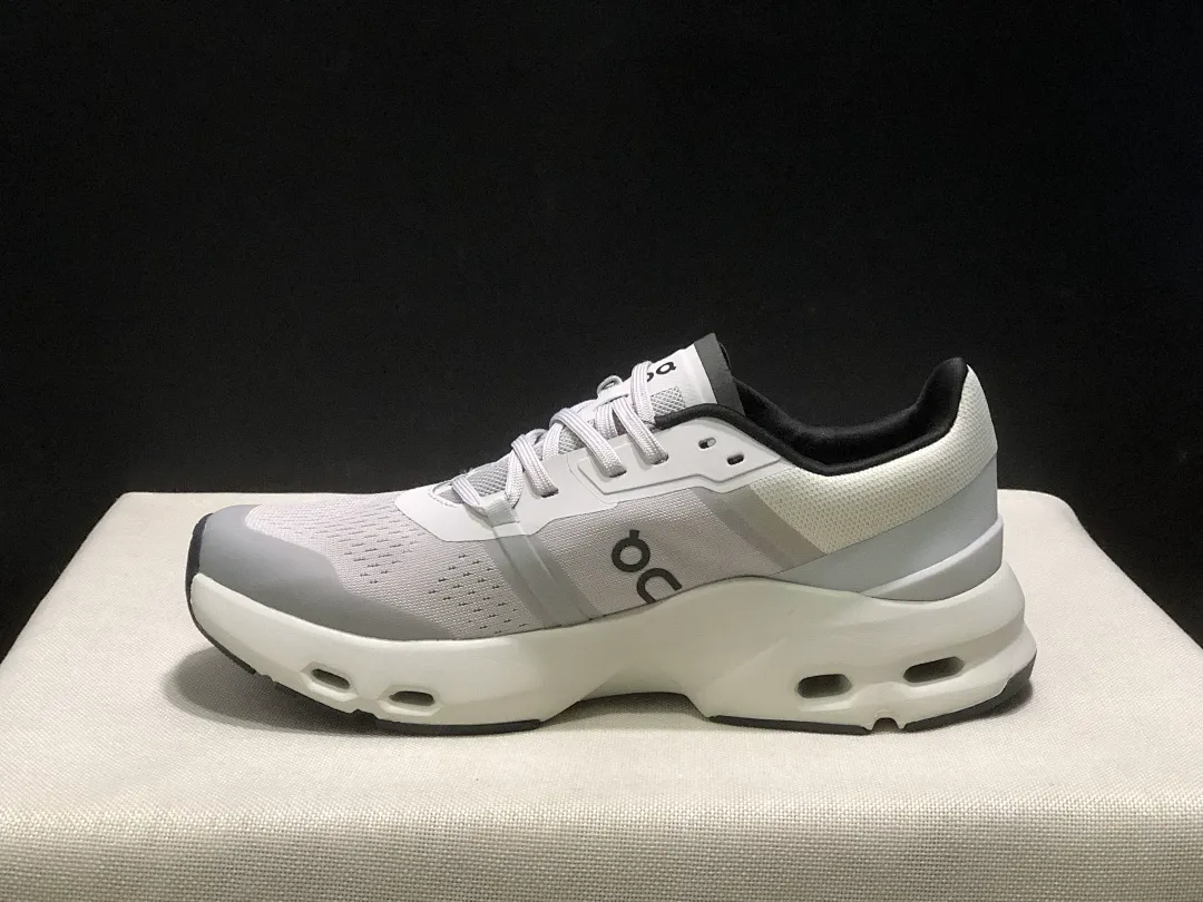 On Cloud 4877 תמונה 48