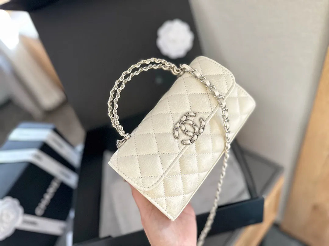 Chanel 5227J תמונה 18