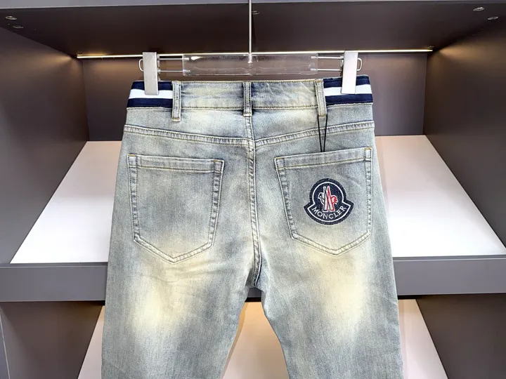 Moncler 5467F