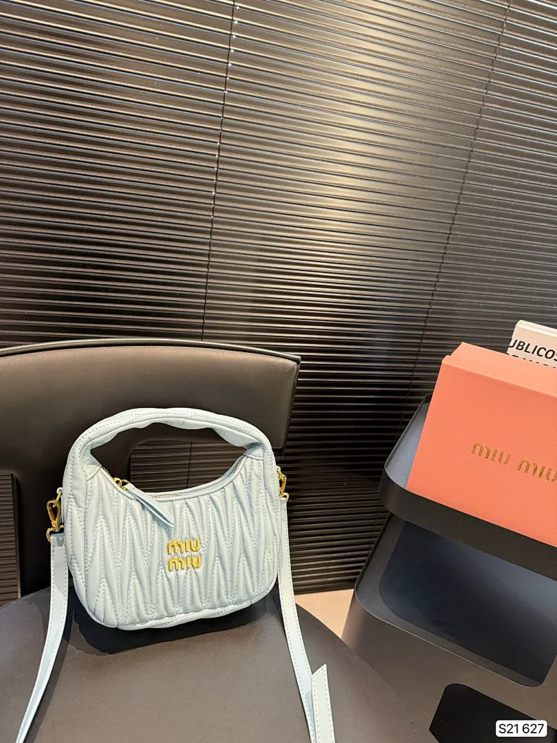 MIUMIU 5482 תמונה 16