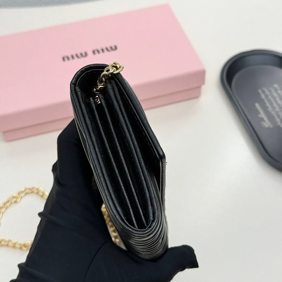 MIUMIU 5546 תמונה 8