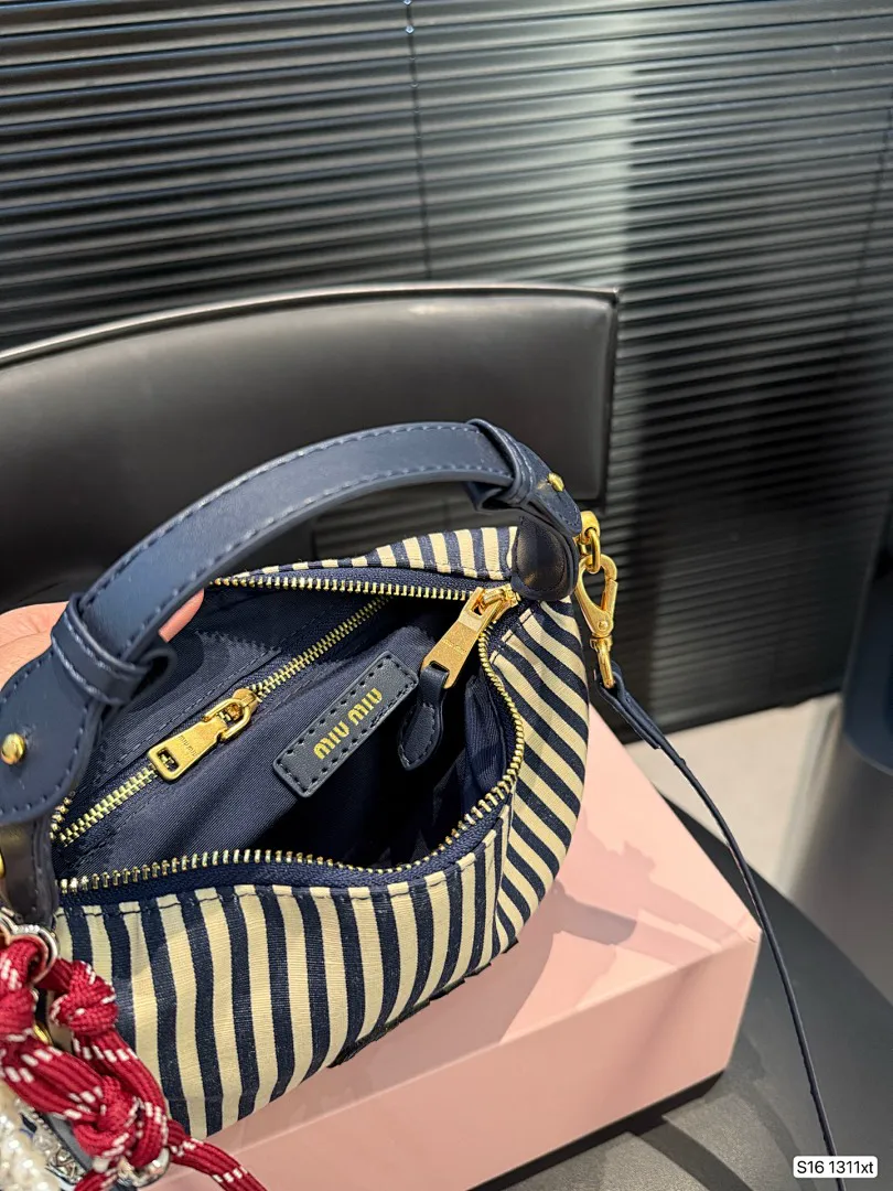 MIUMIU 5547 תמונה 4
