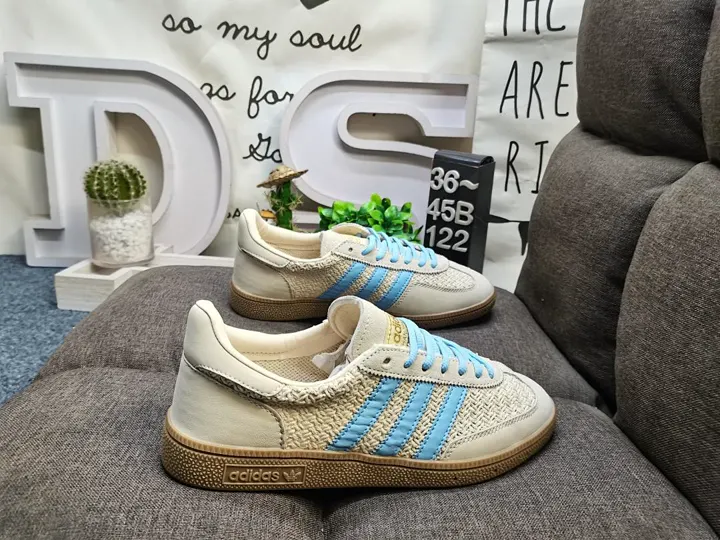 Adidas 5580