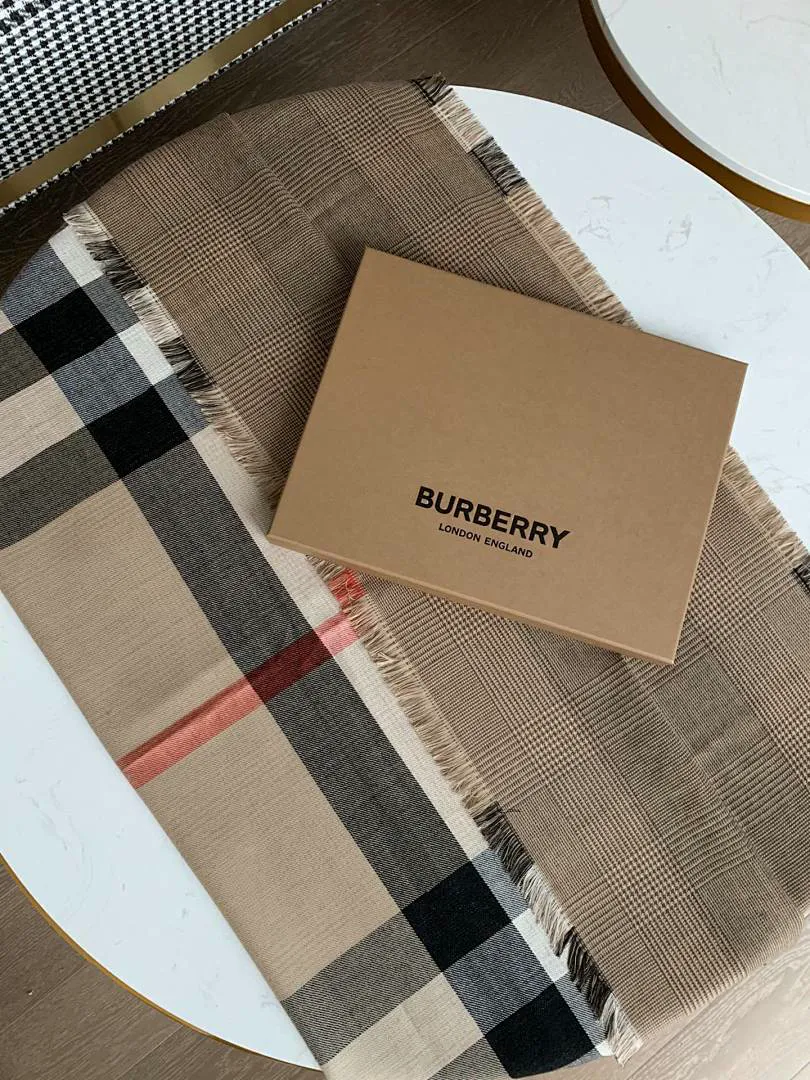 Burberry 5817 תמונה 6