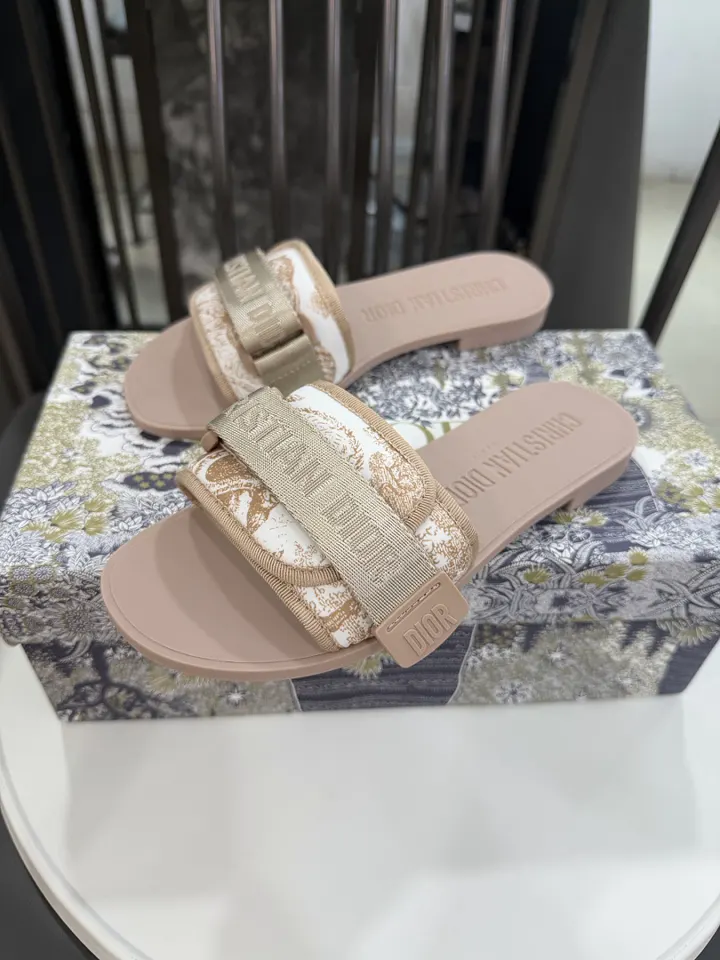 Dior 5ZTN7