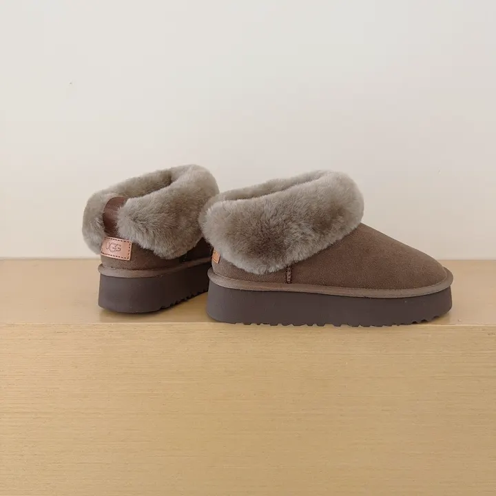 UGG 6114F