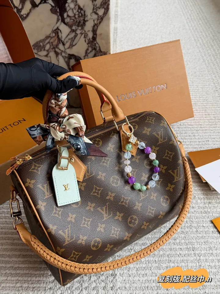 LV 6121F