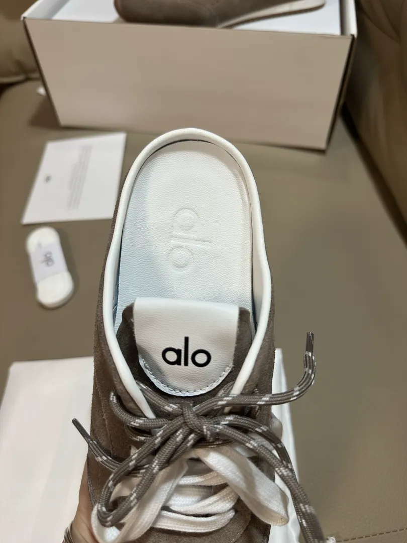 alo yoga A12A תמונה 9