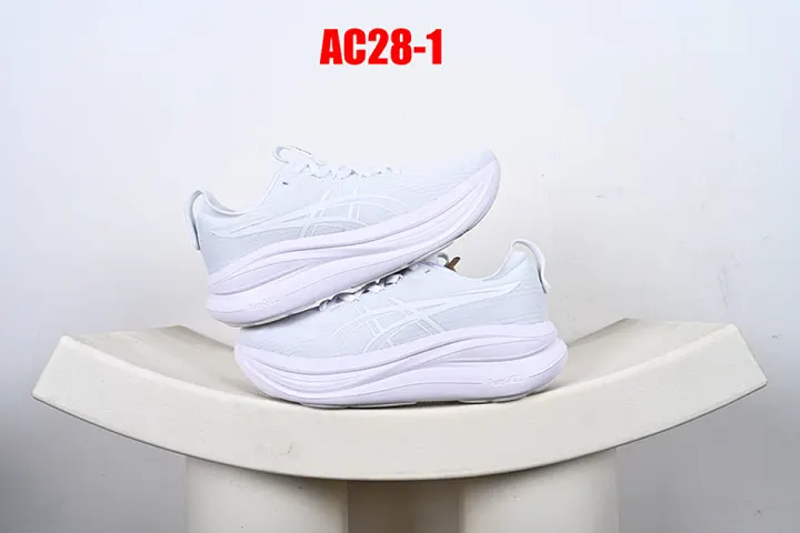 Asics AC28