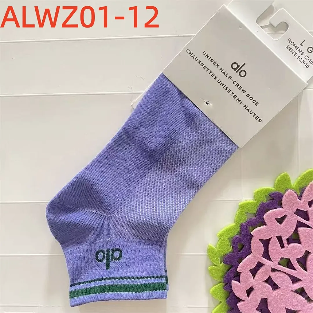 alo yoga ALWZ01 תמונה 14