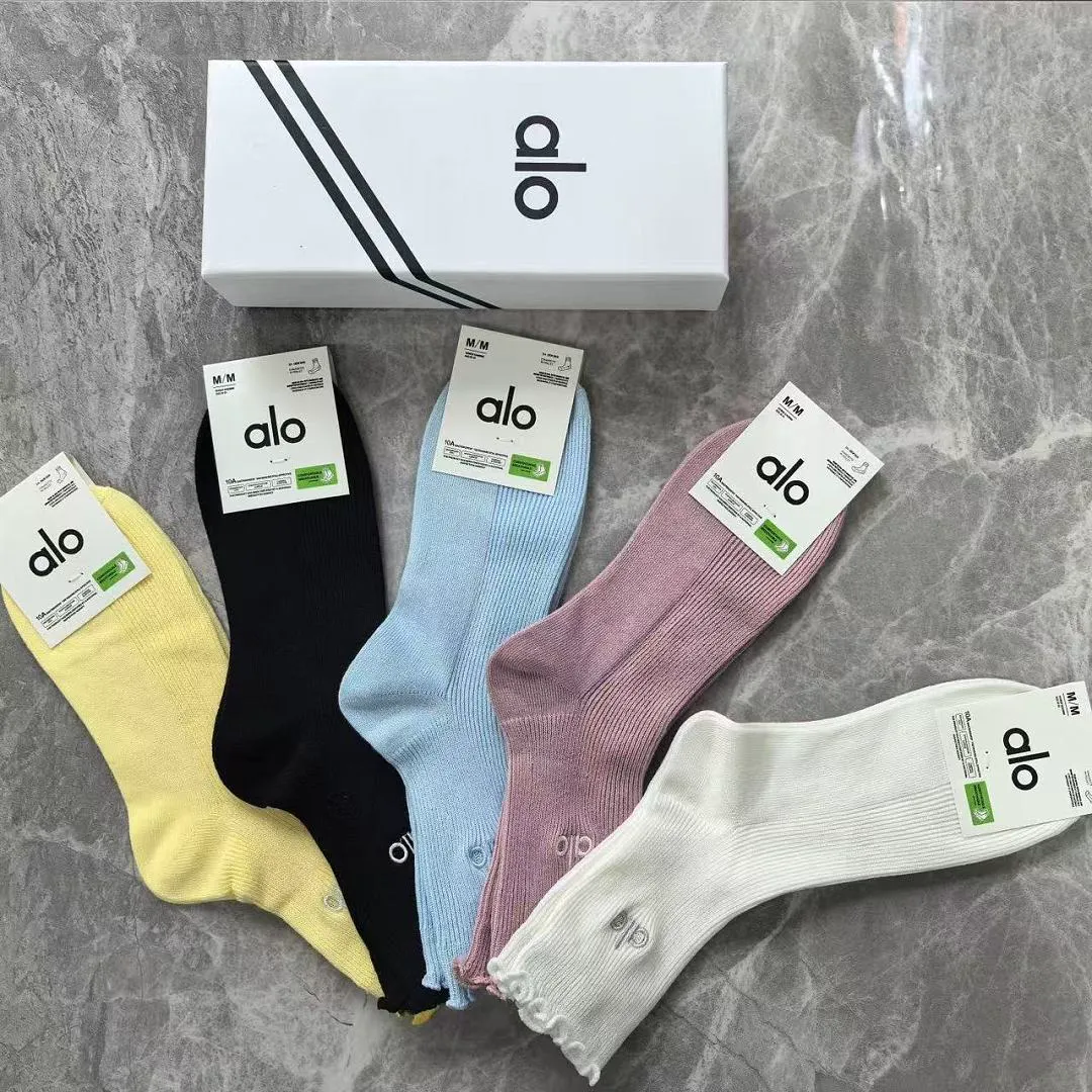 alo yoga ALWZ03 תמונה 6