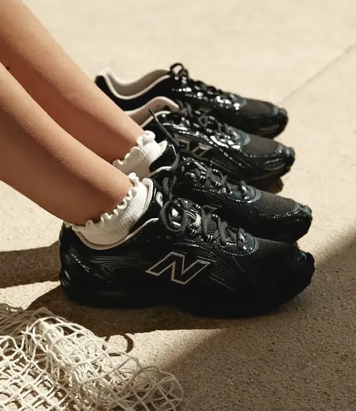 New Balance B1NN
