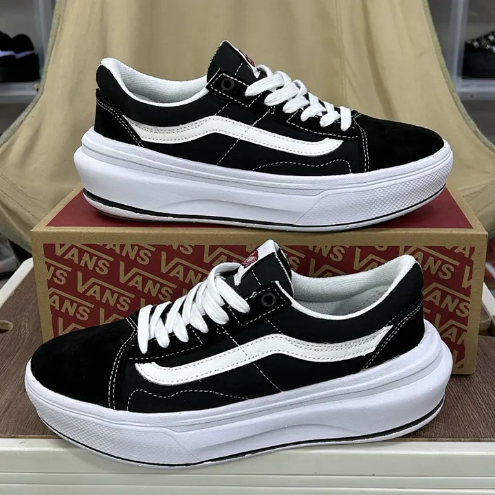 Vans C200