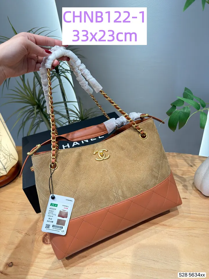 Chanel CHNB122