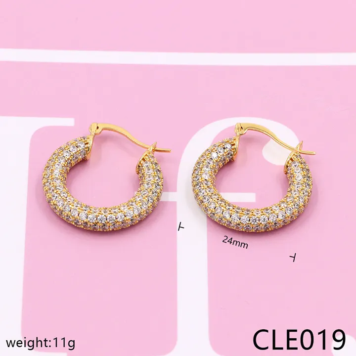 Celine CLE2