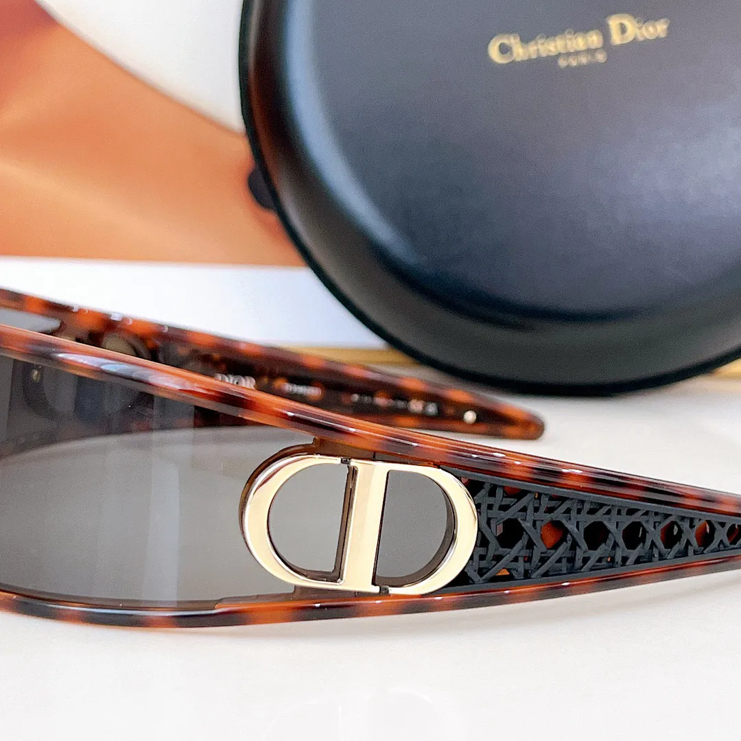 Dior CQS2 תמונה 5