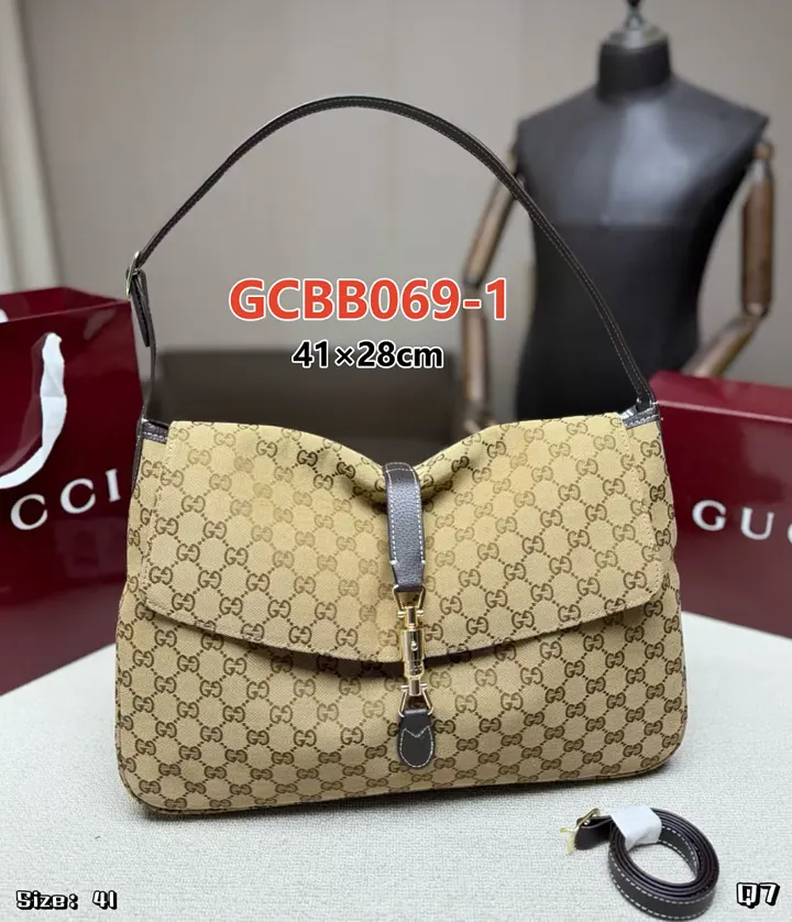 Gucci GCBB069