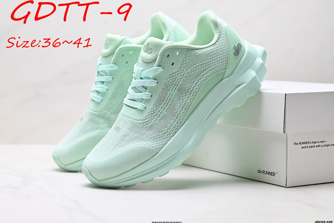 alo yoga GDTT תמונה 21