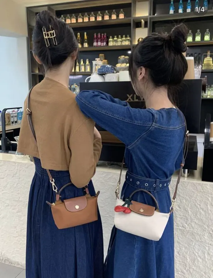 Longchamp GW84