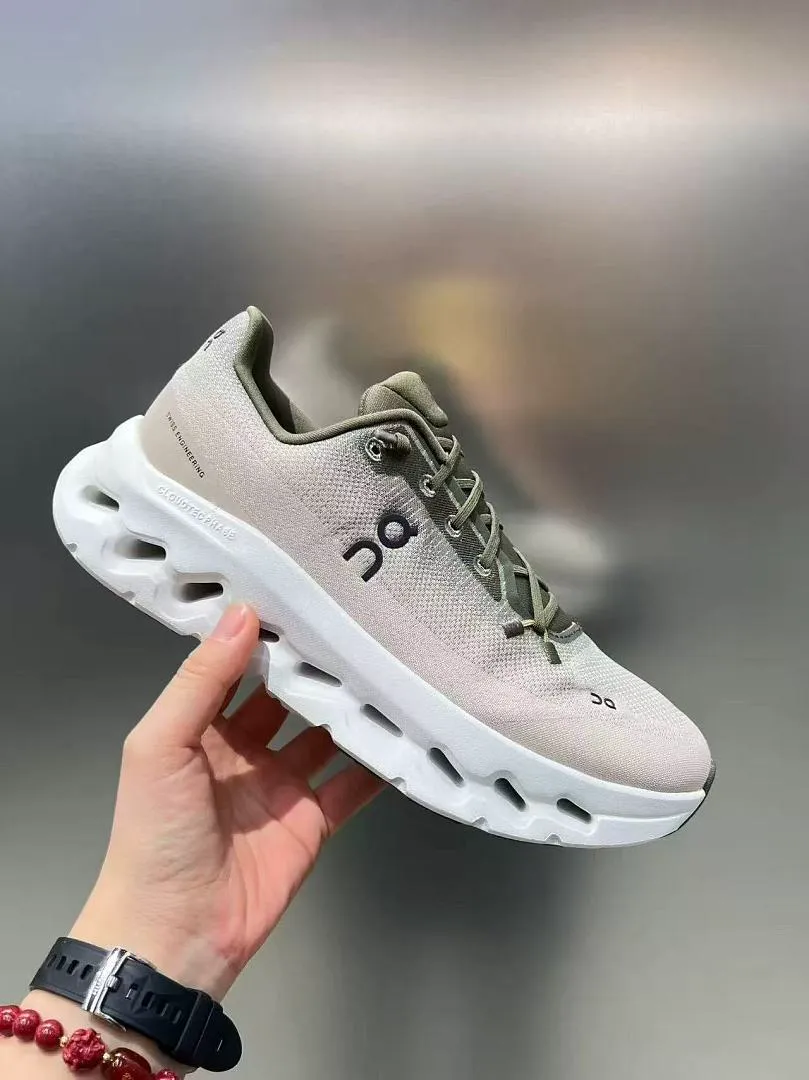 On Cloud HOOXZ012 תמונה 3