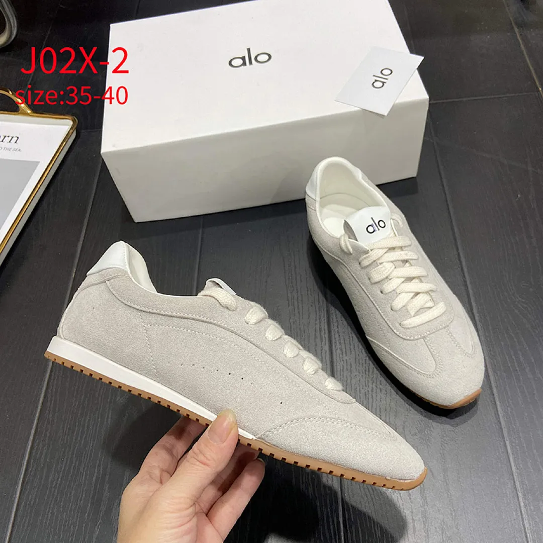 alo yoga J02X תמונה 18