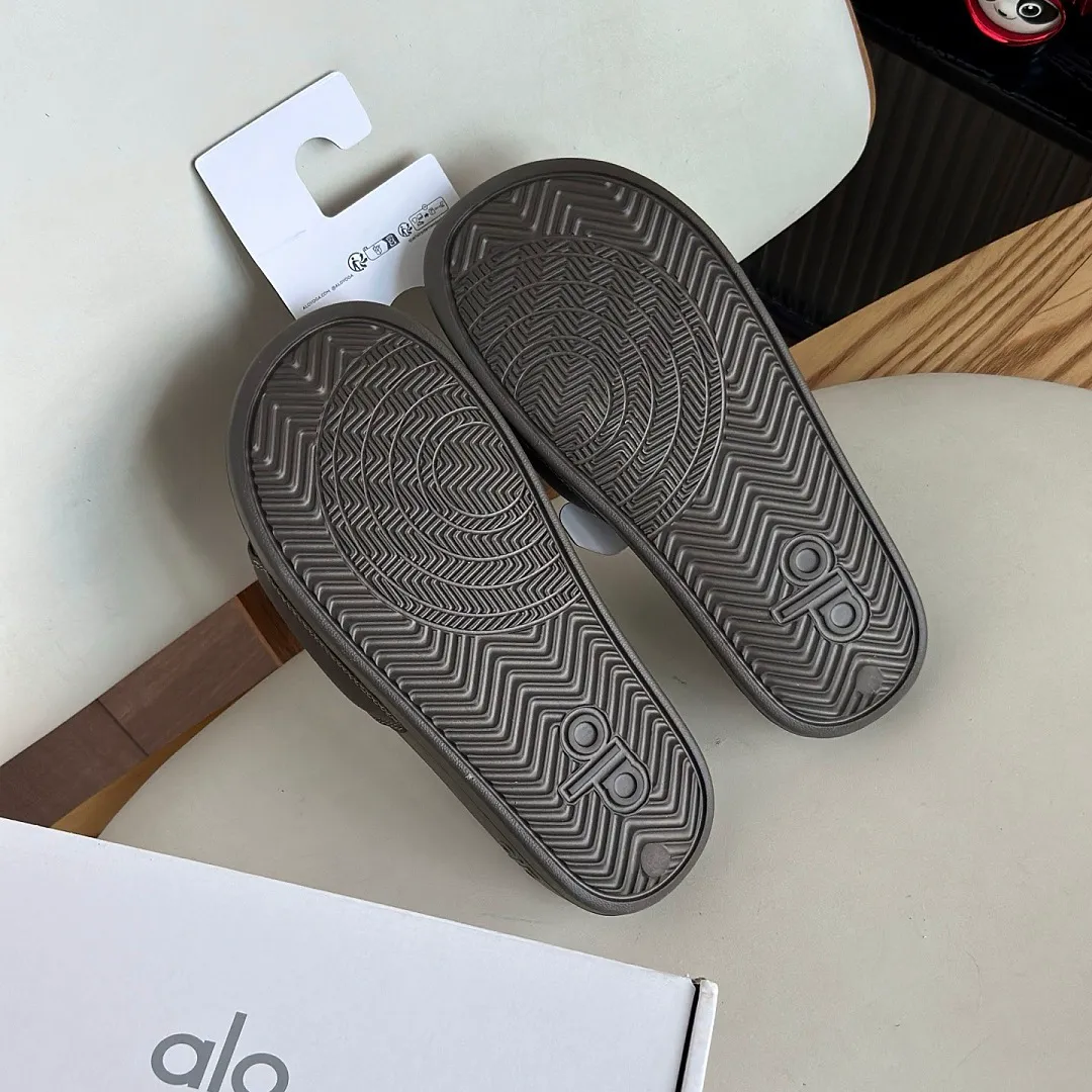 alo yoga LDK3 תמונה 4