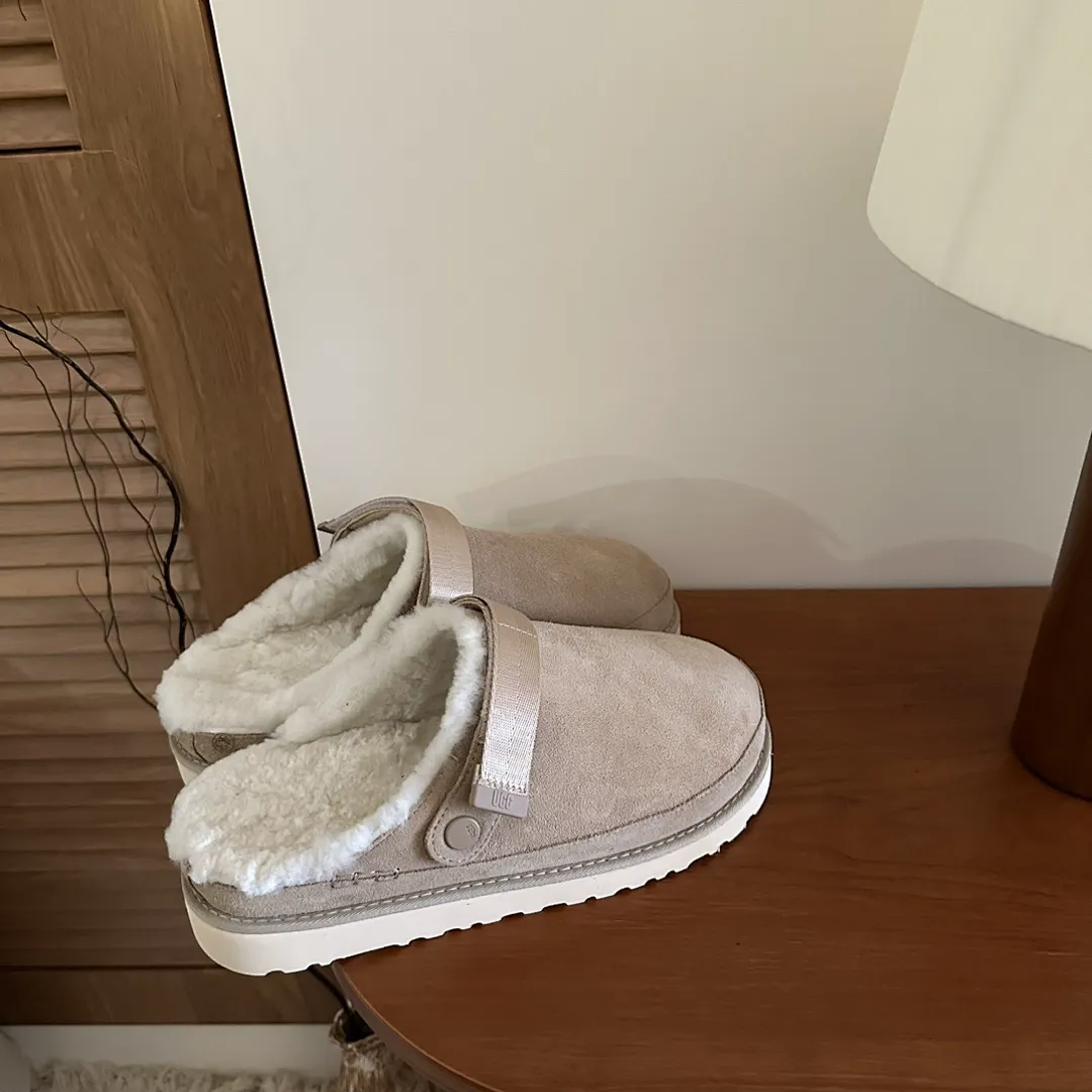 UGG M8C6 תמונה 11