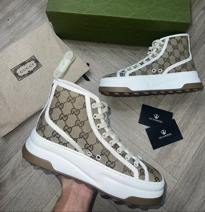 Gucci M8J1