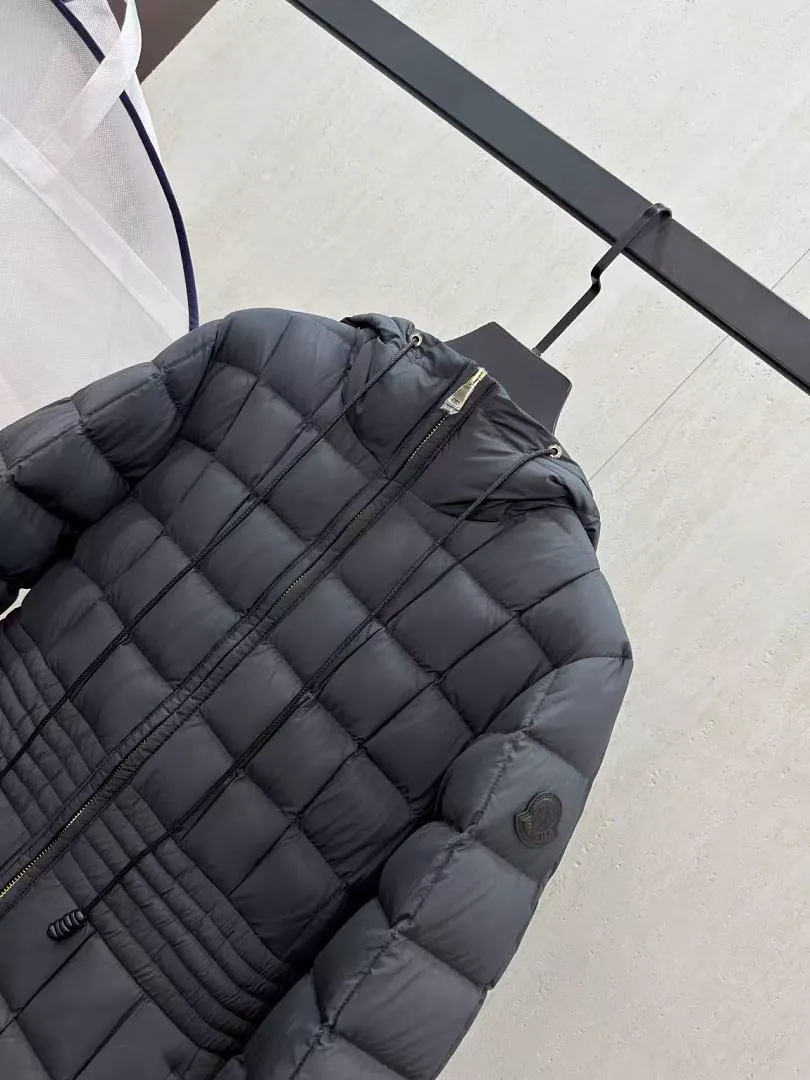 Moncler MCYF125 תמונה 4
