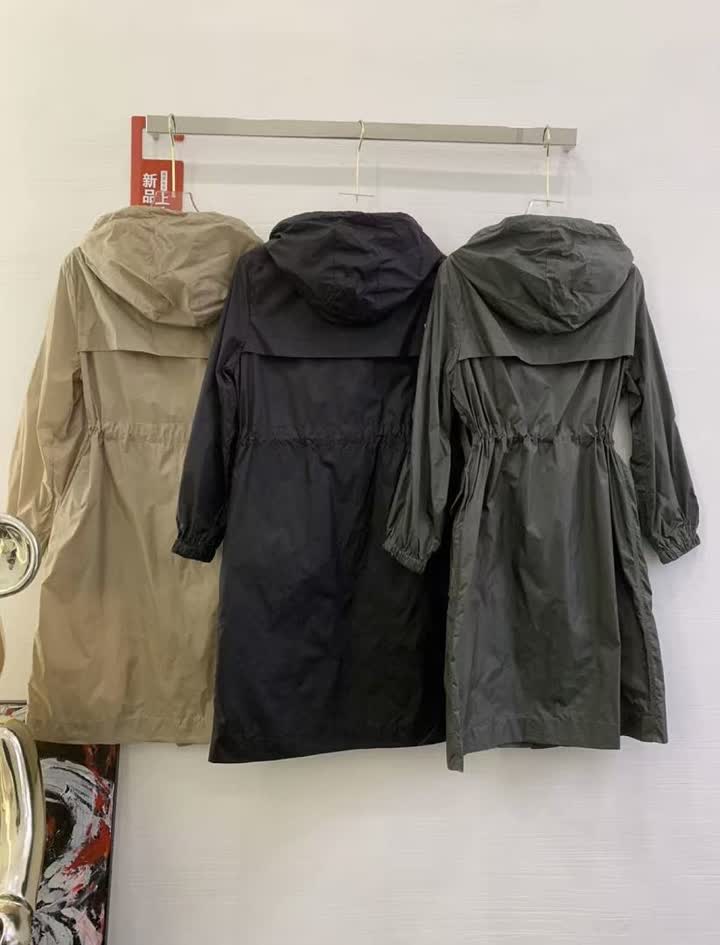 Moncler MCYF69 תמונה 2