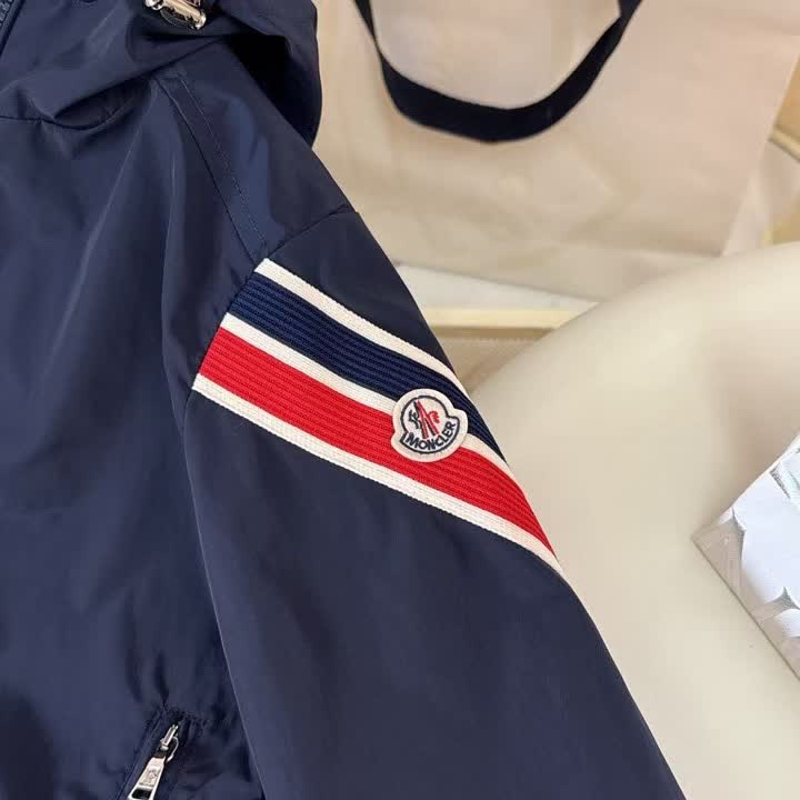 Moncler MCYF71 תמונה 3