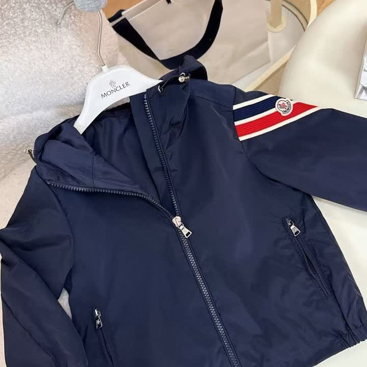 Moncler MCYF71 תמונה 5