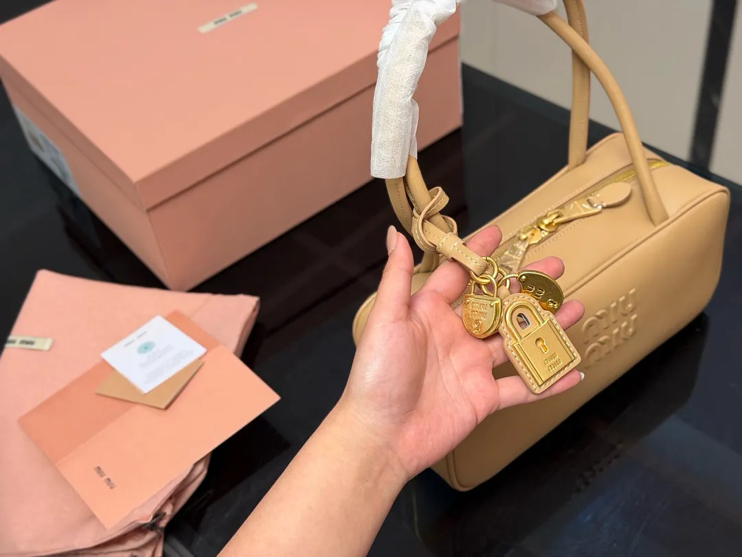 MIUMIU MIUBB033 תמונה 3
