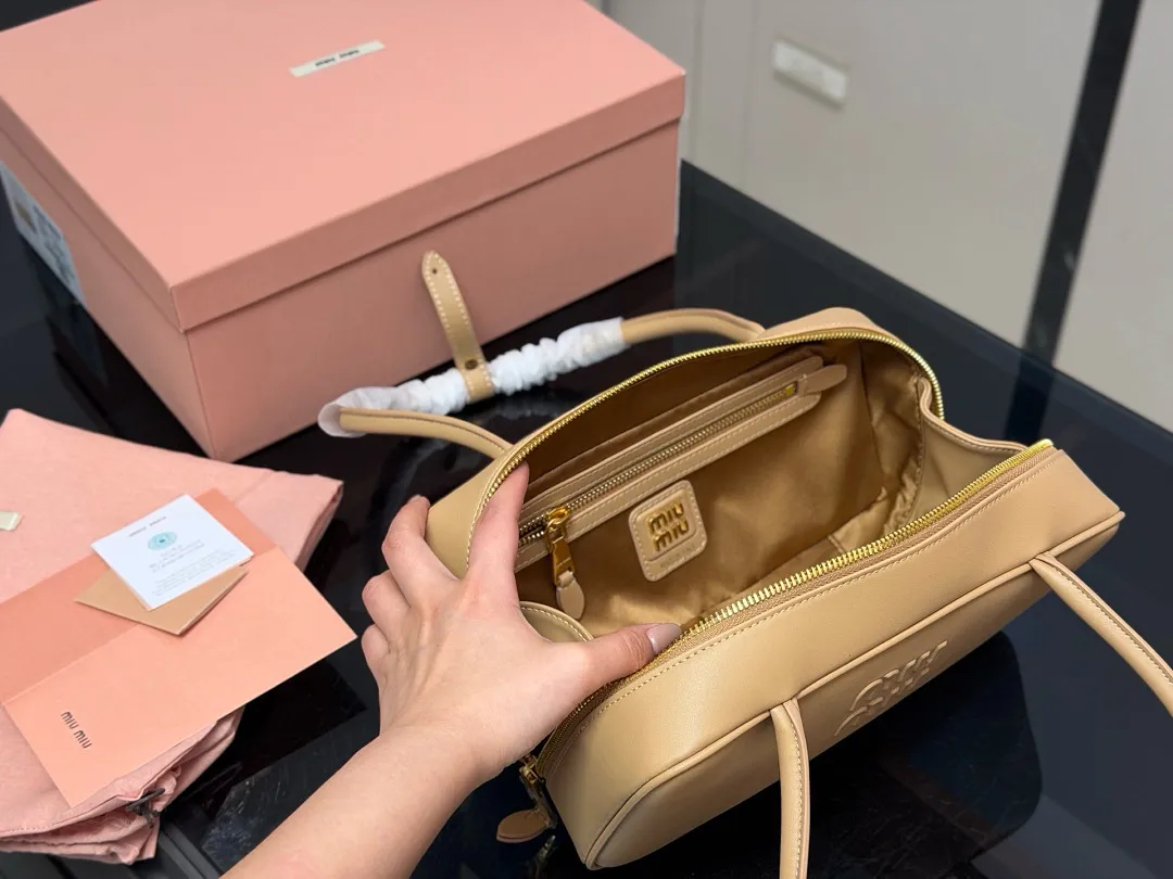 MIUMIU MIUBB033 תמונה 4