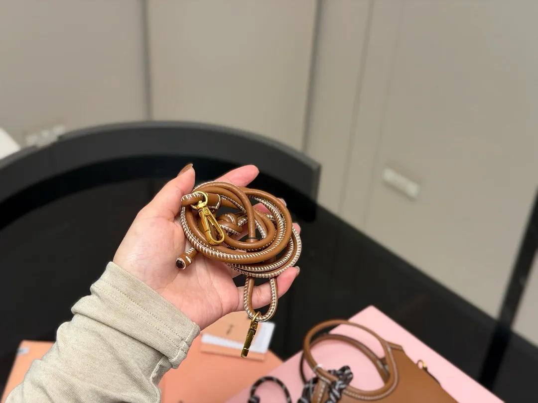 MIUMIU MIUBB035 תמונה 8